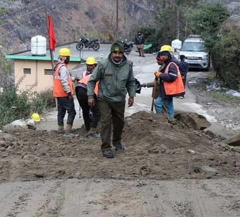 Cracks ranging from 40 to 50 meters deep have been found inside the ground at about 460 places in Joshimath. 