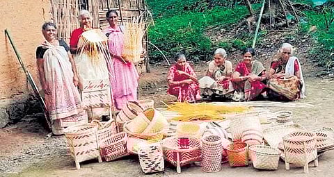 Women with hand-woven bamboo baskets