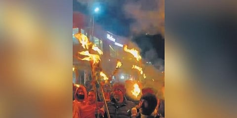 Protests, anger spill out in Uttarakhand's Joshimath as residents stare at exodus