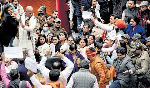 Mess, chaos, disput: Delhi Mayoral polls