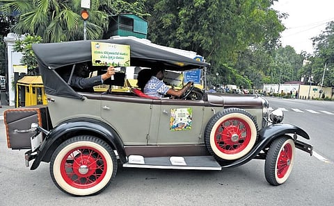 Vintage cars participate in the drive for wildlife from Raj Bhavan to Bannerghatta in Bengaluru on Sunday. (Photo | Nagaraja Gadekal)
