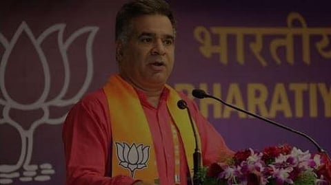 BJP president J&K Ravinder Raina addressing a press conference in this file photo. (Facebook | Ravinder Raina)