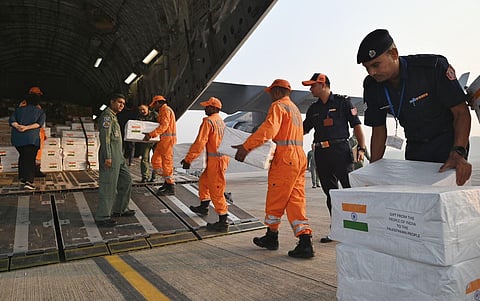 Nearly 6.5 tonnes of medical aid and 32 tonnes of disaster relief materials were sent to Palestine people | Twitter @MEAIndia)