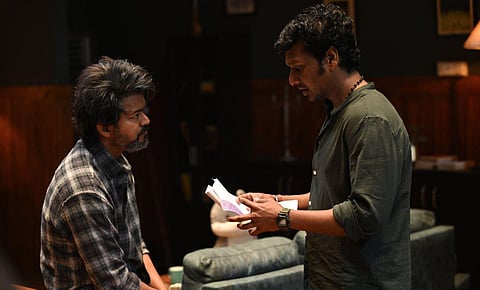 Filmmaker Lokesh Kanakaraj injured in unprecedented rush of fans at theatre in Palakkad 