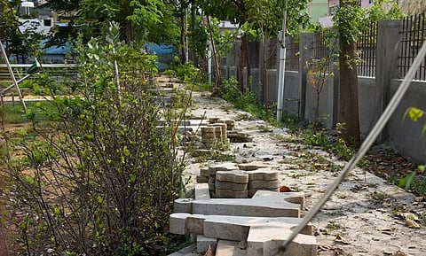 A corporation park in need of maintenance at Anna Nagar in Tiruchy | MK Ashok Kumar