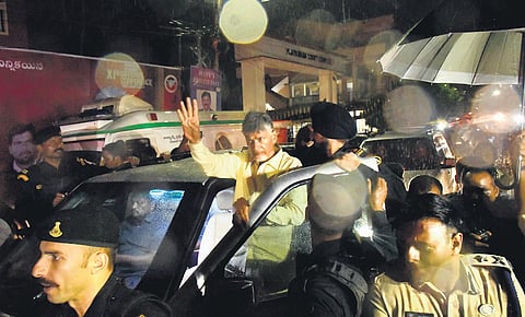 TDP supremo N Chandrababu Naidu being taken to Rajahmundry central jail. (Photo I Prasant Madugula, EPS)