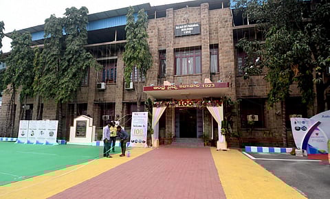 Preparations underway for centenary celebrations of Andhra Medical College in Visakhapatnam | Express