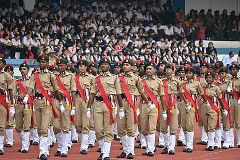 Chief Minister Siddaramaiah hoisted the Kannada flag at the 68th Karnataka Rajyotsava, organized by the Government of Karnataka and the Department of School Education and Literacy in Bengaluru. (Photo | Shashidhar Byrappa)