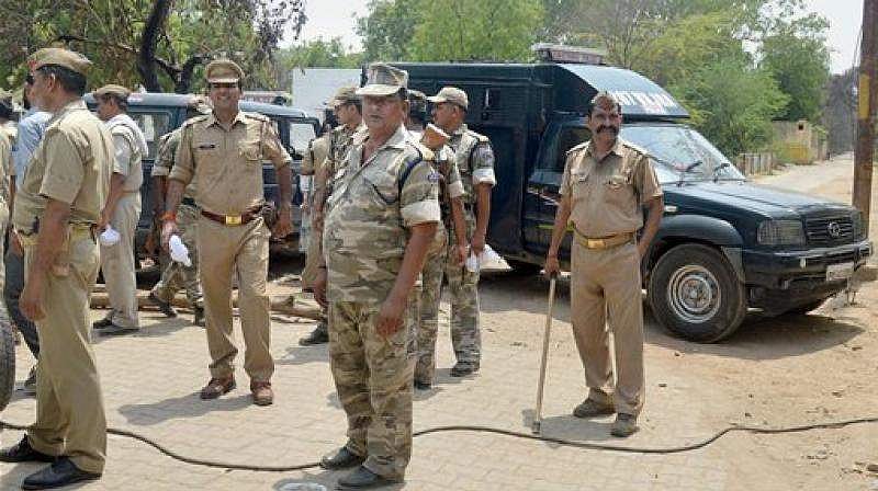 UP STF nabs Noida man impersonating RAW, Army officer