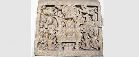 Dharmachakra Pravartana Buddha, stone sculpture