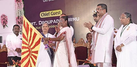 President Droupadi Murmu and Union Minister Dharmendra Pradhan at the launch of ‘New Education for New India’ of Brahma Kumaris on Wednesday, Nov 22, 2023. (Photo | Express)