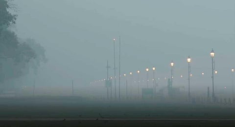 Thick smog engulfs the area near the India Gate as air quality worsens, in New Delhi. For representational purpose (PTI)