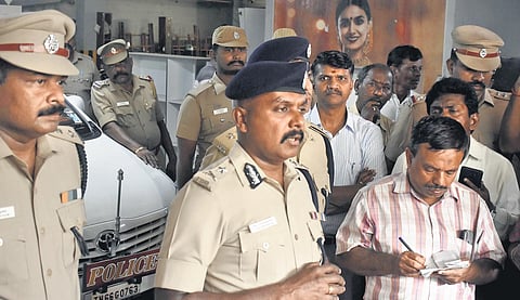 Coimbatore Police Commissioner V Balakrishnan addressing the press after inspection of Jos Alukkas jewellery shop on Tuesday | S Senbagapandiyan