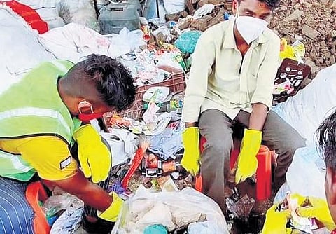 “Kachra Ma Thi Kanchan”: A novel initiative implemented by Dumad Gram Panchayat in the Vadodara taluka of Gujarat.