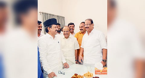 KPCC president K Sudhakaran with IUML leaders Sadiqali Shihab Thangal and P K Kunhalikutty at Thangal’s residence in Panakkad on Tuesday