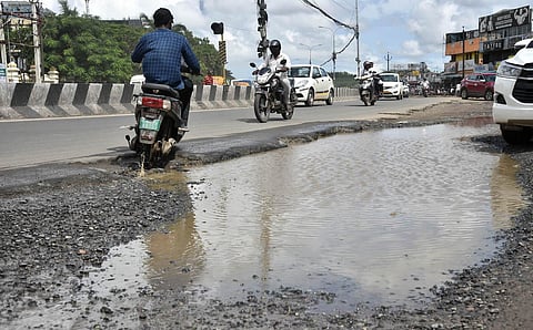 Pallikaranai Main Road | Ashwin Prasath