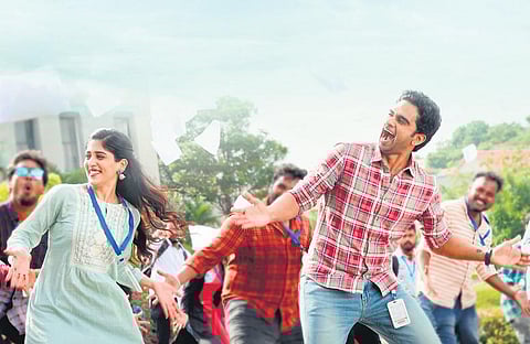 A still from Saba Nayagan