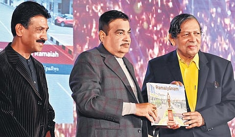 Union Minister for Road Transport and Highways Nitin Gadkari, former Lokayukta Justice N Santosh Hegde and Ramaiah Institutions Director Kodandaram Ramaiah during the launch of ‘Ramaiyanam’.