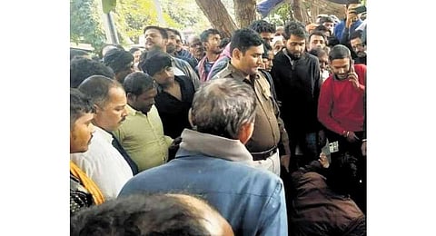 Murder accused gunned down inside Bihar court