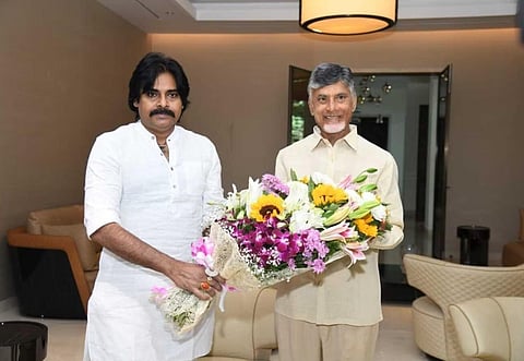 Jana Sena Party chief Pawan Kalyan with TDP supremo N Chandrababu Naidu. (File Photo | PTI)