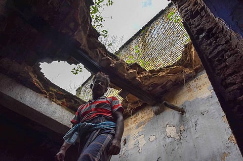 Building damaged at Agaram in Thoothukudi. (Photo | V.KARTHIKALGU, EPS)