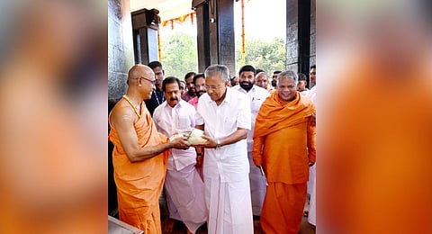 Chief Minister Pinarayi Vijayan visits the ‘Samadhi Mandapam’ ahead of the inauguration of the 91st annual Sivagiri pilgrimage in Varkala on Saturday.