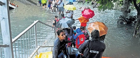 A flooded neighbourhood in Avadi, Chennai, on Monday | d sampath kumar