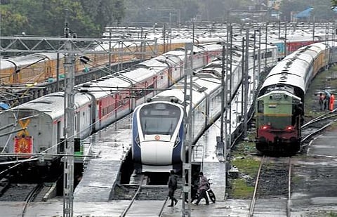 Trains halted at Basin Bridge station in Chennai | D Sampathkumar