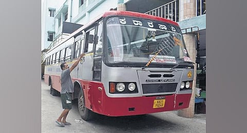 KSRTC bus.