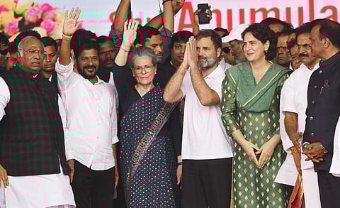 Newly sworn-in Telangana CM Revanth Reddy with Mallikarjun Kharge, Sonia Gandhi, Priyanka Gandhi, Rahul Gandhi and others during his oath-taking ceremony in Hyderabad. (Vinay Madapu)