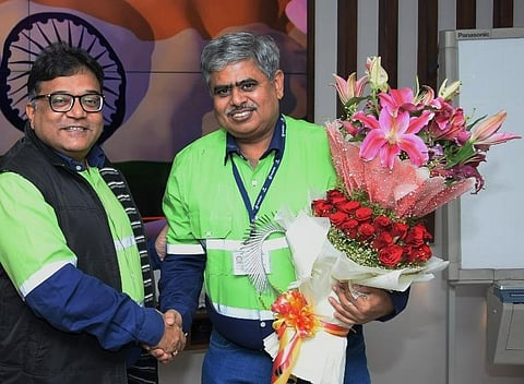 From left, Abhijit Pati welcoming the new BALCO CEO and Whole Time Director Rajesh Kumar