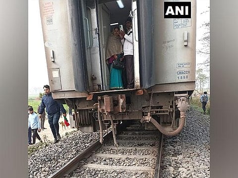 Five bogies of the Satyagraha Express train detached from the engine near Majhaulia station in Bihar's Bettiah. (Photo | ANI Twitter)