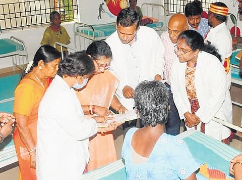 All 142 residents of the ashram are being treated in Mundiyambakkam government hospital.