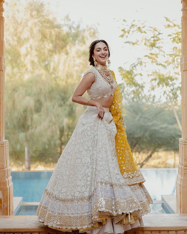 Kiara Advani strikes a pose at her Haldi day function. (Photo | Lekha Gupta Instagram)