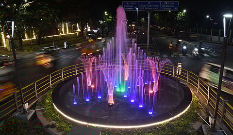 The water fountain recently established on the Mayor Sundhar Rao Naidu Statue Roundana in Egmore. (Photo | P Jawahar, EPS)