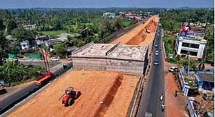 An aerial view of Chalakudy bridge work site