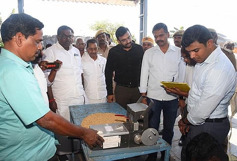 A central team inspecting the paddy procured in a direct purchase centre near Nagapattinam | File photo/Express