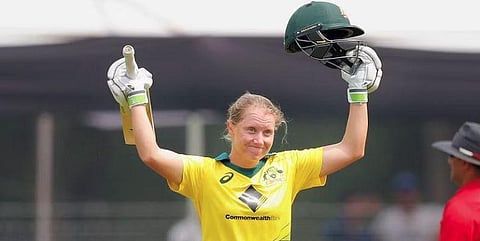 Healy puts hand up for Australian cricket captaincy