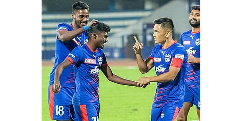 Bengaluru FC's Sivasakthi Narayanan (C) has scored six goals so far in the ISL this season.
