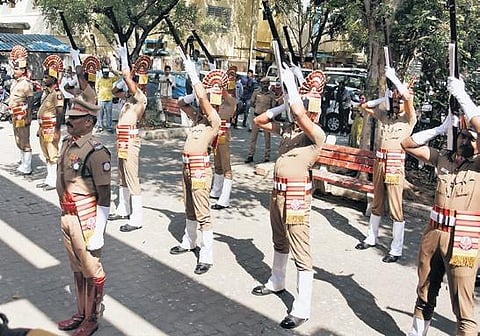 Tamil Nadu police personnel bidding the Padma Bhushan award recipient farewell with gun salute | Ashwin Prasath