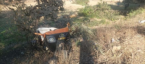 The damaged auto-rickshaw that carried the school children. (Photo | Special Arrangement)