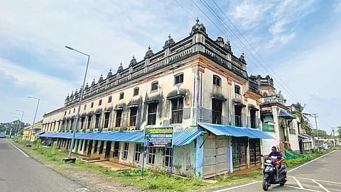 TNIE lensman R Satish Babu spends a day marvelling at and studying the intricate designs, colour theory and several other details, and captures them in his frames.