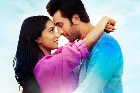 Shraddha Kapoor and Ranbir Kapoor in a still from ‘Tu Jhoothi Main Makkaar.