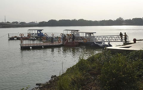 Boat rides in Valankulam extended till 10 pm, Coimbatore fisherfolk voice concern