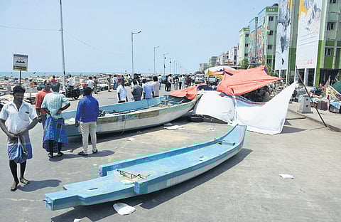 Fish vendors were told to carry out business without obstructing traffic | Ashwin Prasath