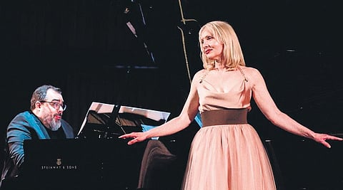 Valencian opera singer Minerva Moliner performing at the concert;