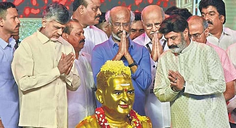 Superstar Rajinikanth, TDP chief Chandrababu Naidu & MLA Balakrishna paying tributes to NT Rama Rao at birth centenary of the TDP founder. (Photo | Prasant Madugula, EPS)