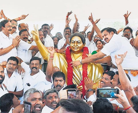 Edappadi K Palaniswami paying respects to former chief minister Jayalalithaa at Anna Park in Salem on Monday | V Sakthi