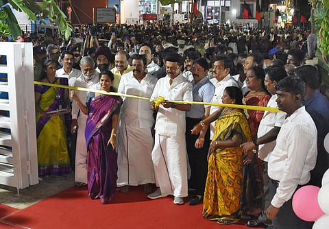 Chief Minister MK Stalin inaugurating Thiru Vi Ka Park in Shenoy Nagar on Tuesday. (Photo | Ashwin Prasath, EPS)