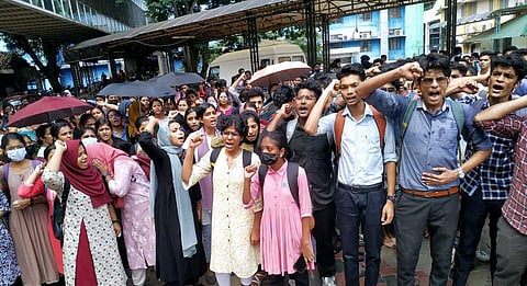 Medical students are protesting  in front of Thiruvananthapuram Medical College on Wednesday,in protest against the stabbing death of Dr Vandanadas  (Photo | EPS)